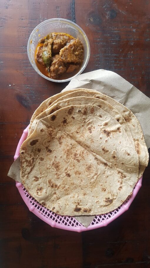 Home-made four Chapatis by Uswa Delight were served to WordPress freelancer via Foodpanda on Thursday, 1 February 2024, at The e-Earn PITB Co-Workspace in Faisalabad.