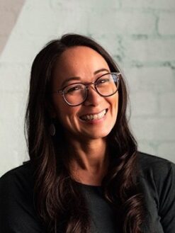 Honorary-Guest-009-Rae-Morey-WPKitchen